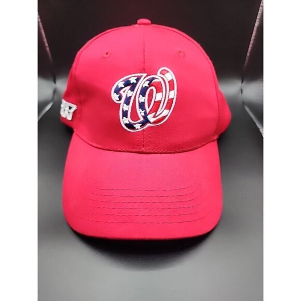 Washington Nationals Adjustable Baseball Hat Nats Logo 106.7 FAN Logo On side